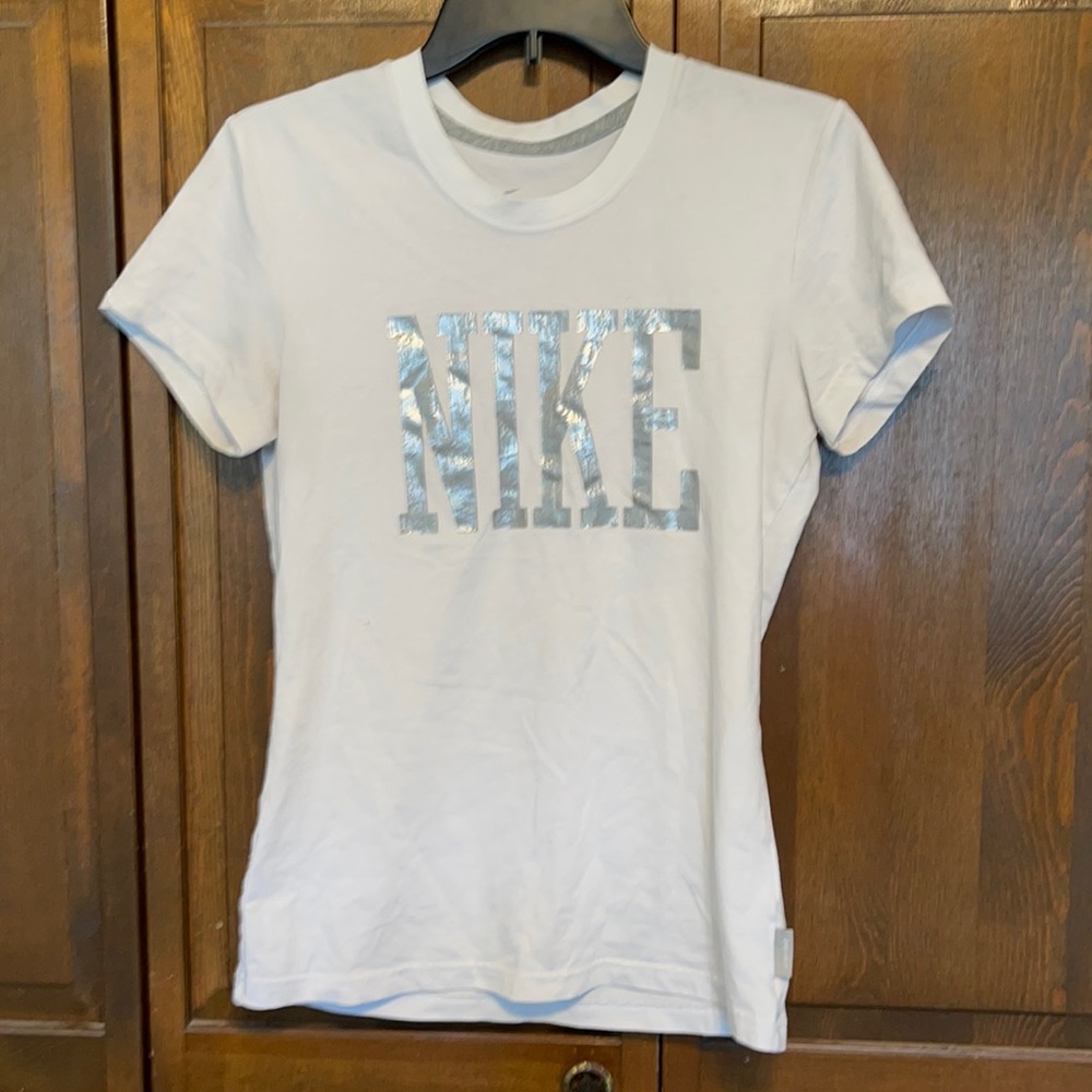 White adult medium Nike T-shirt
